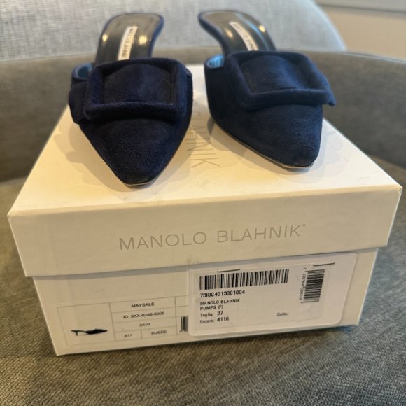 Manolo Blahnik Maysale 50 Navy Blue Suede Kitten Heel Mules - Picture 3 of 13